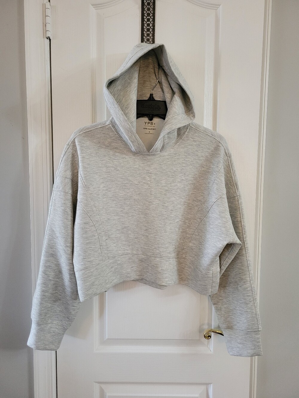 Abercrombie & Fitch YPB neoKNIT Wedge Popover Cropped Hoodie Light Gray Small